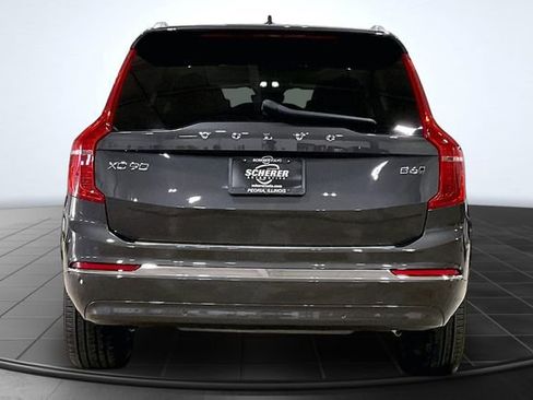 Certified 2023 Volvo XC90 B6 Ultimate w/ Protection Package Premier image 5