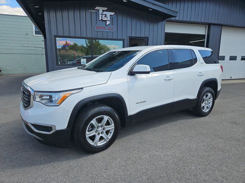 Used 2017 GMC Acadia SLE AWD/4WD image 2
