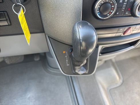 Used 2008 Dodge Sprinter 2500 image 13