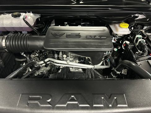 Used 2025 RAM 1500 Big Horn AWD/4WD image 25