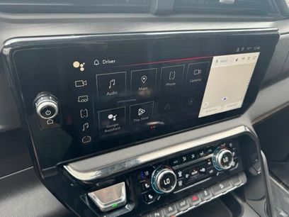 Used 2023 GMC Sierra 1500 AT4 w/ AT4 Preferred Package