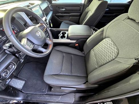 New 2026 RAM 1500 Express AWD/4WD image 21