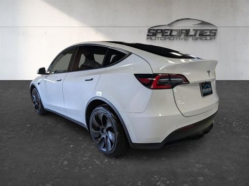 Used 2021 Tesla Model Y Long Range AWD/4WD image 8