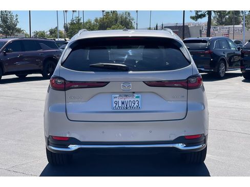 Certified 2024 MAZDA CX-90 Plug-In Hybrid w/ Premium Plus AWD/4WD image 5