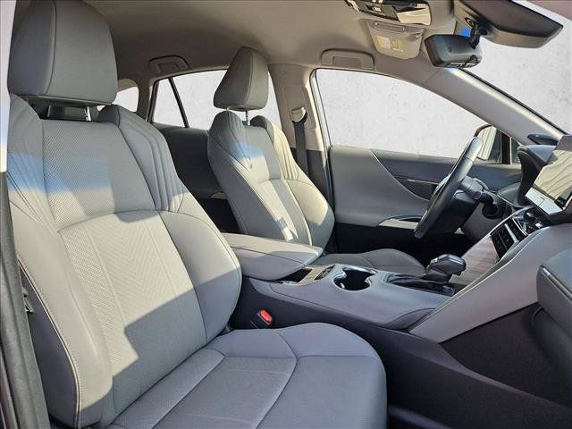Used 2021 Toyota Venza Limited AWD/4WD image 21