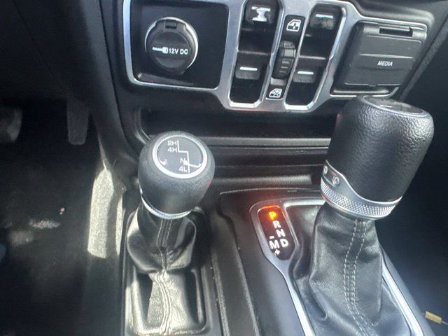 Used 2024 Jeep Wrangler Unlimited Sport AWD/4WD image 17
