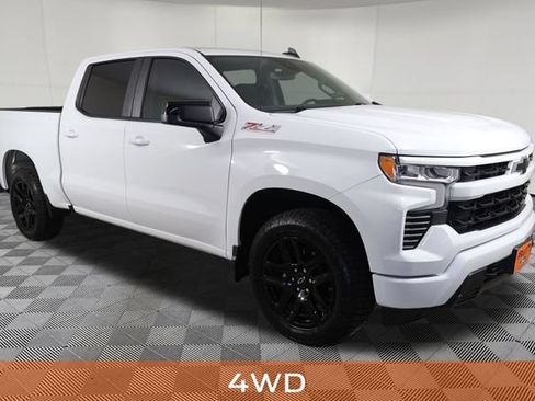 Used 2023 Chevrolet Silverado 1500 RST w/ Convenience Package II AWD/4WD image 4