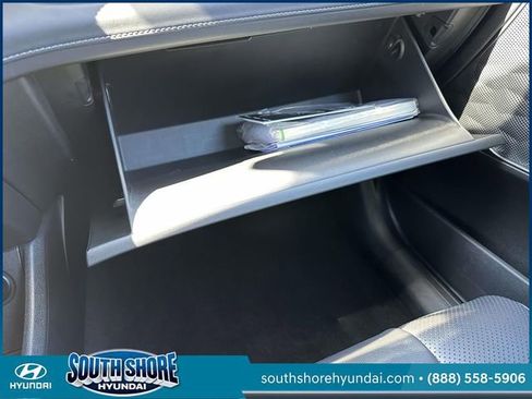 Certified 2023 Hyundai Santa Fe SEL w/ Premium Package image 39