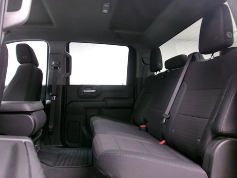 Used 2024 Chevrolet Silverado 2500 Custom w/ Custom Value Package AWD/4WD image 9