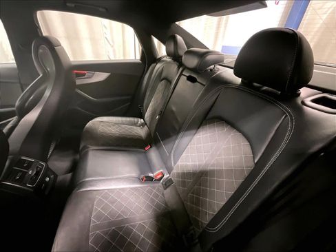 Used 2019 Audi S4 Premium Plus w/ Premium Plus Package image 15