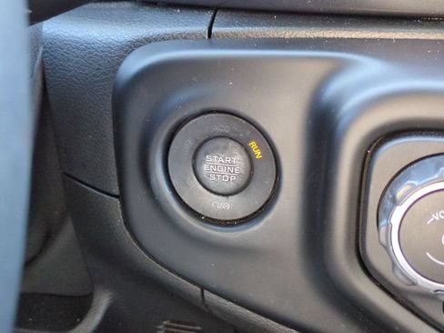 Used 2021 Jeep Wrangler Unlimited Sahara AWD/4WD image 26