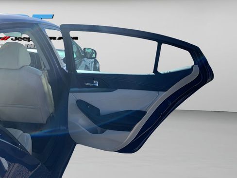 Used 2021 Nissan Maxima 3.5 SV w/ Floor Mat Group image 16