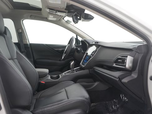 Used 2025 Subaru Outback Touring image 13