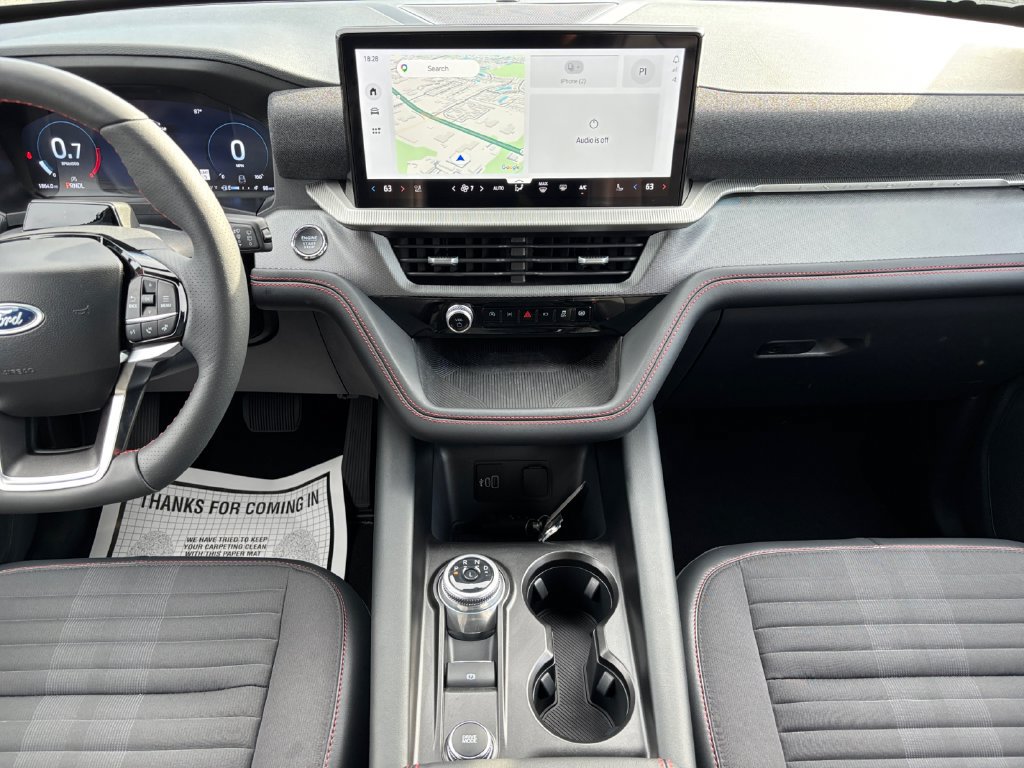 Used 2026 Ford Explorer ST-Line w/ ST-Line Street Pack AWD/4WD image 16