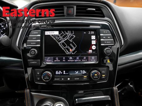 Used 2023 Nissan Maxima SR w/ Sport Mat Group FWD image 12