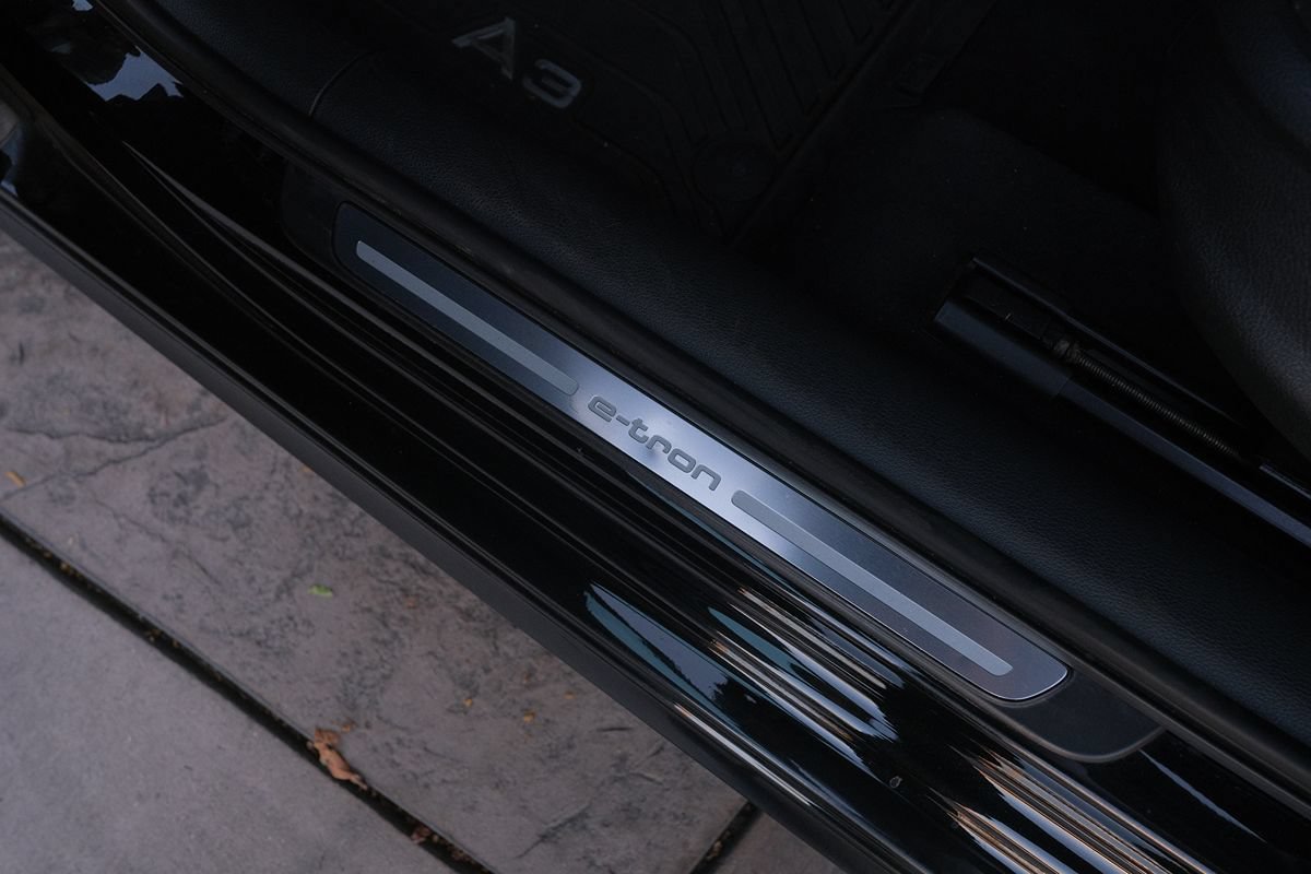 Used 2018 Audi A3 e-tron Premium FWD image 48