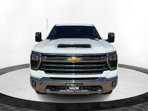 Used 2024 Chevrolet Silverado 2500 LTZ image 8
