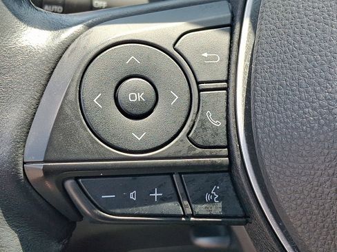 Used 2023 Toyota Corolla Cross XLE w/ Convenience Package AWD/4WD image 22