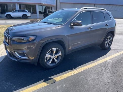 Used 2019 Jeep Cherokee Limited w/ Luxury Group image 1