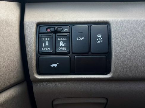 Used 2017 Honda Odyssey EX-L image 35