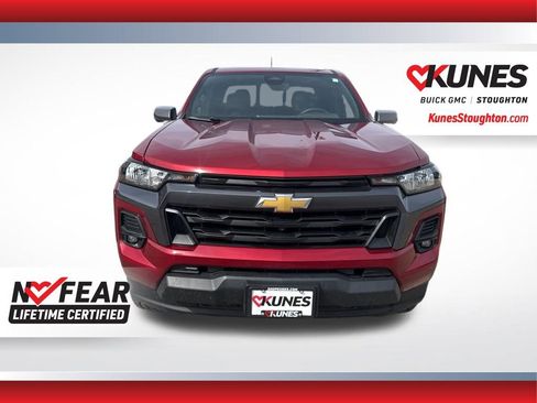 Used 2024 Chevrolet Colorado LT w/ LT Convenience Package II image 5