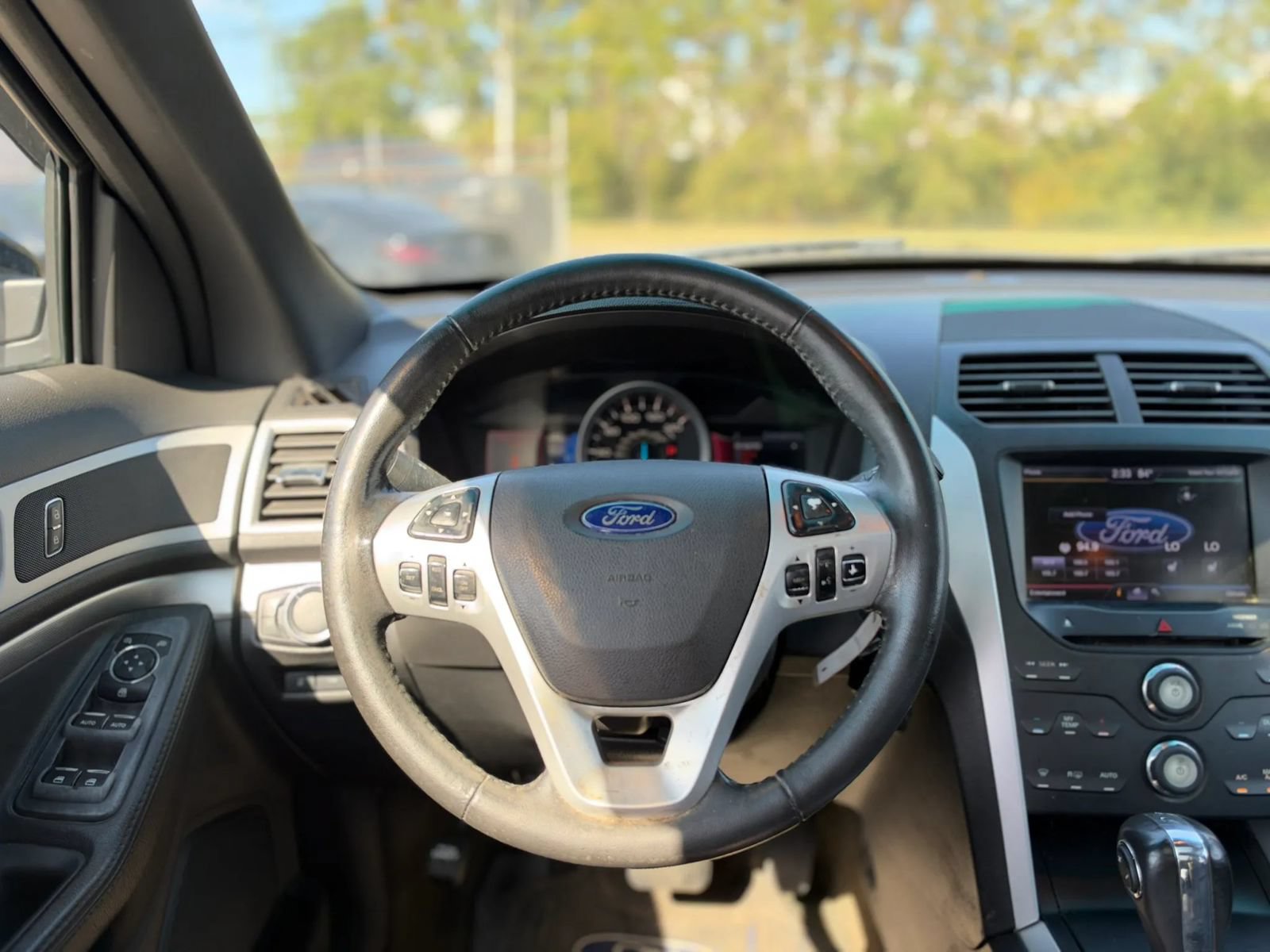Used 2013 Ford Explorer XLT AWD/4WD image 10
