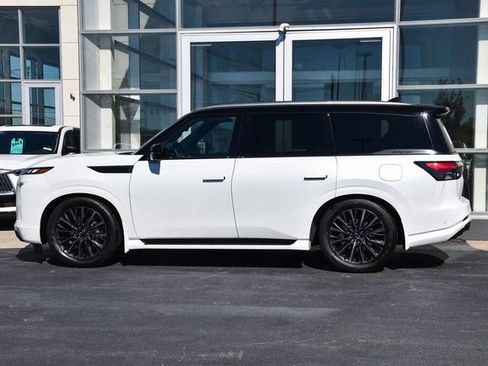 New 2026 INFINITI QX80 Autograph w/ Premium Cargo Package image 11