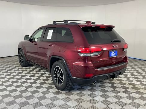 Used 2017 Jeep Grand Cherokee Trailhawk AWD/4WD image 20