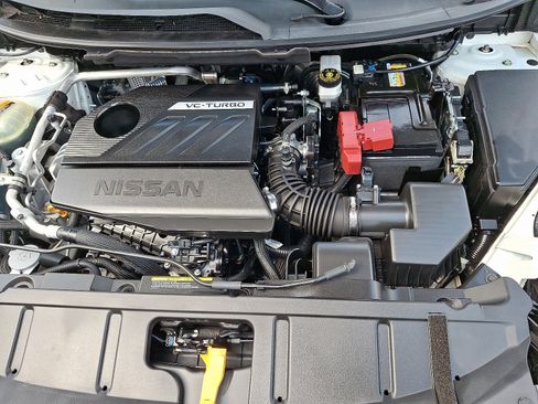 Certified 2022 Nissan Rogue Platinum w/ Head-Up Display Package image 32