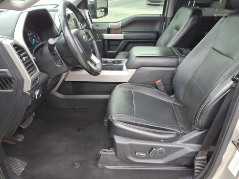 Used 2019 Ford F250 Lariat w/ Lariat Ultimate Package AWD/4WD image 15