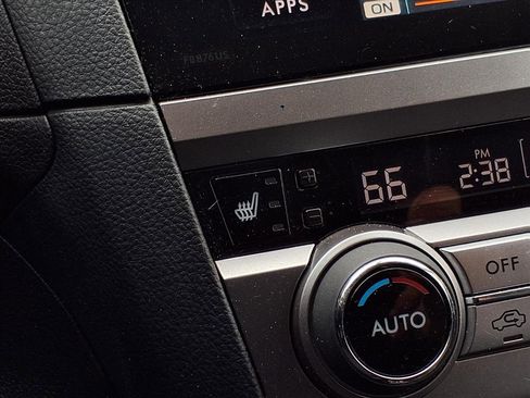 Used 2017 Subaru Outback 3.6R Limited image 14