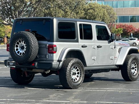 Used 2018 Jeep Wrangler Unlimited Rubicon AWD/4WD image 4