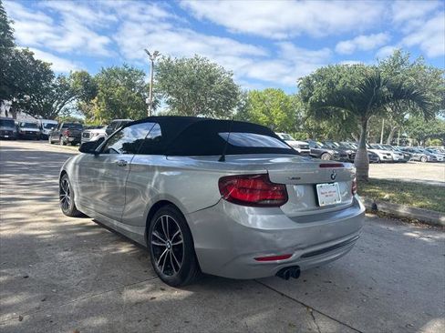 Used 2020 BMW 230i xDrive Convertible image 9