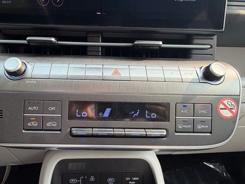 Used 2024 Hyundai Kona SEL FWD image 37