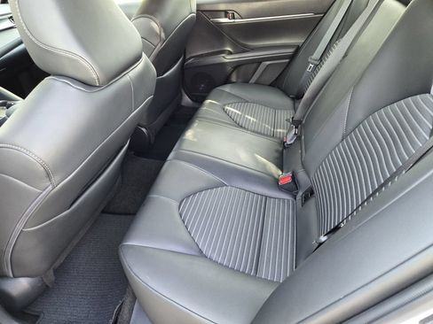 Used 2024 Toyota Camry SE FWD image 19