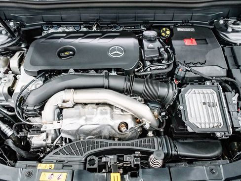 Used 2026 Mercedes-Benz GLB 250 image 27