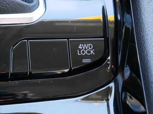 Used 2022 Jeep Compass Limited w/ Sun and Sound Group image 24