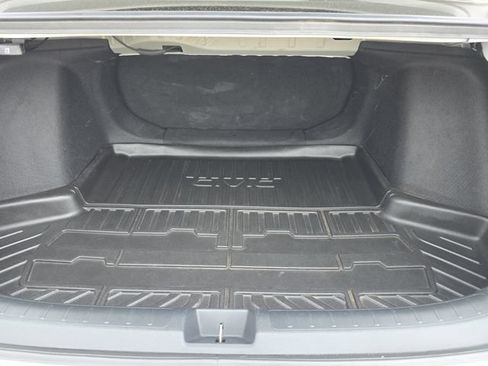 Used 2023 Honda Civic Sport image 19