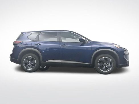 Used 2024 Nissan Rogue SV AWD/4WD image 33