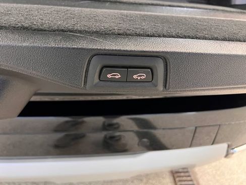 Used 2026 BMW X7 xDrive40i AWD/4WD image 10