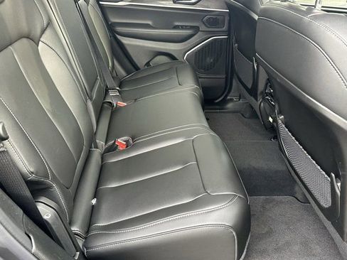 New 2026 Jeep Grand Cherokee Limited image 16