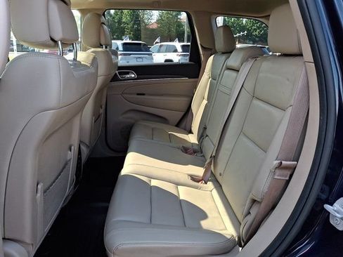Used 2017 Jeep Grand Cherokee Limited AWD/4WD image 13