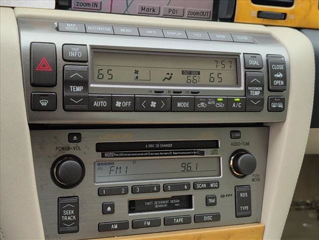 Used 2002 Lexus SC 430 Convertible RWD image 12