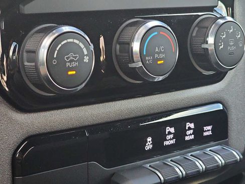 Used 2026 RAM 1500 Express RWD image 29