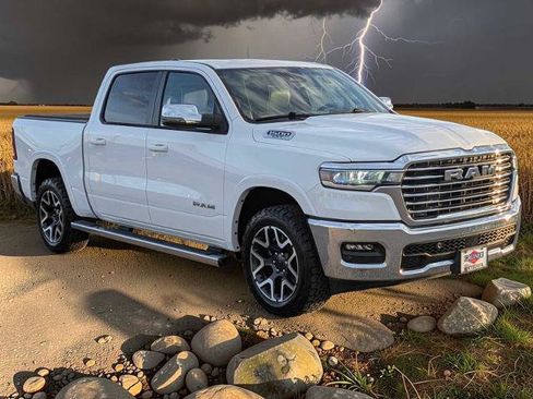 Used 2025 RAM 1500 Laramie w/ Bed Utility Group AWD/4WD image 8