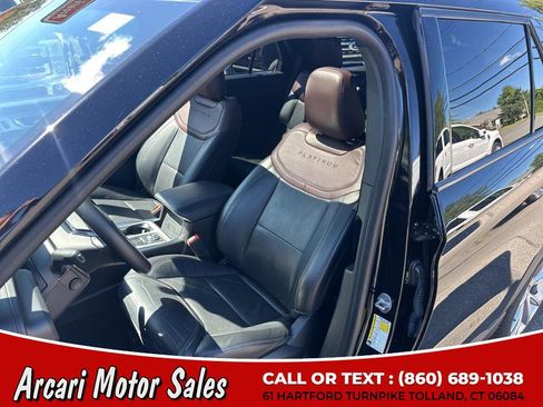 Used 2022 Ford Explorer Platinum w/ Equipment Group 601A image 17