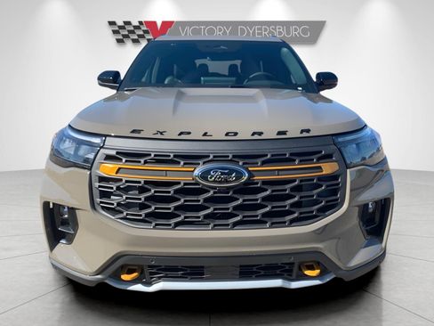 New 2026 Ford Explorer Tremor image 3