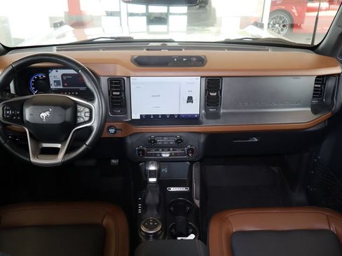 Used 2024 Ford Bronco Outer Banks AWD/4WD image 34
