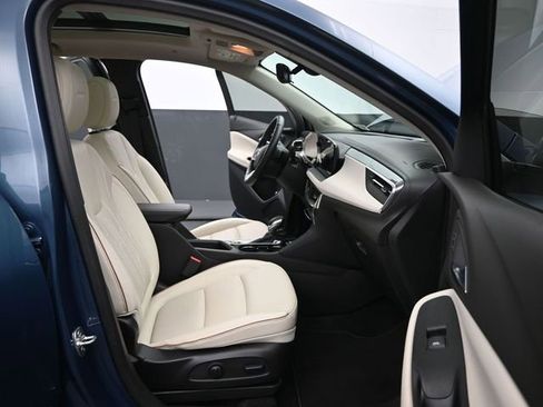 Certified 2024 Buick Encore GX Avenir w/ Avenir Technology Package image 18