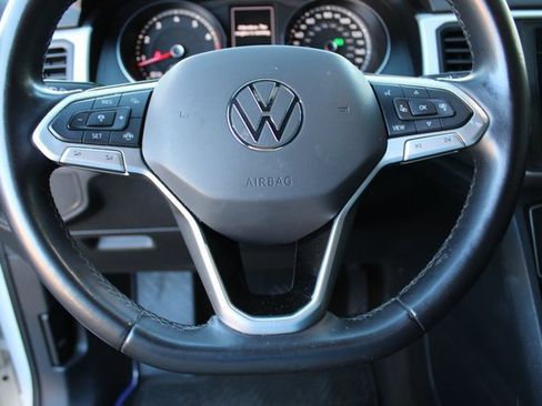 Used 2020 Volkswagen Atlas Cross Sport SE w/ Towing Package image 10